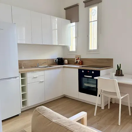 Avec Balcon - Centre-ville & A 2 Min Apartamento *